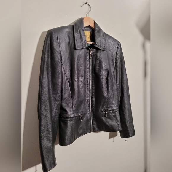 Vintage Danier leather moto jacket with zipper detail - Picture 1 of 8